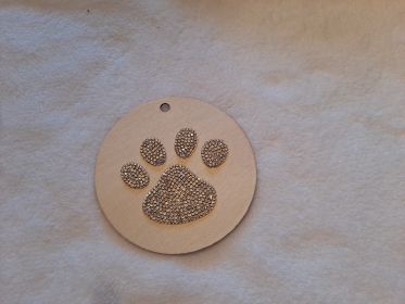 Lucky Paw Decorations 102